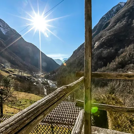 Rustico Over The Bridge Verzasca * Lavertezzo